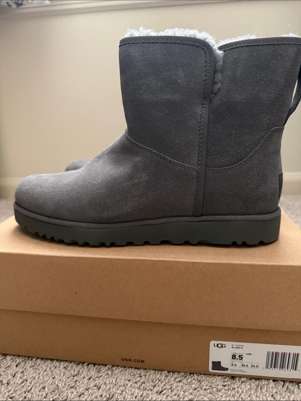 UGG Women's Short Suede Boot in Grey